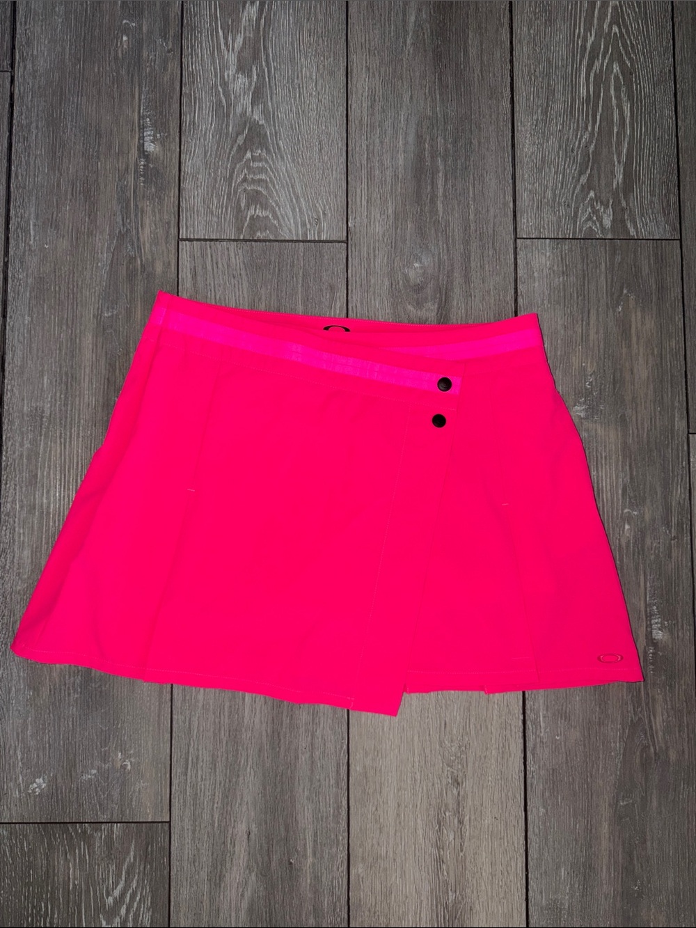 Oakley Hot Pink Lined Golf Skort NWOT Size 8